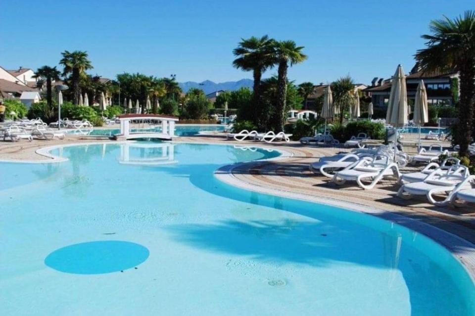 شقة Casa Lorenzo ديسينسانو ديل غاردا المظهر الخارجي الصورة