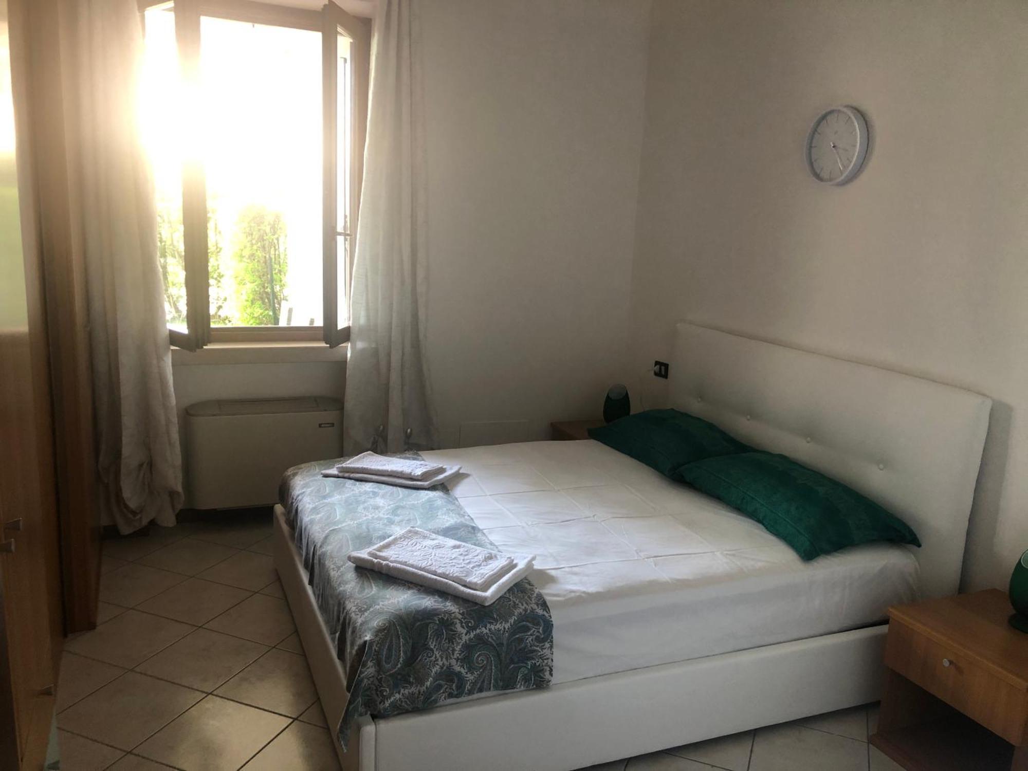 شقة Casa Lorenzo ديسينسانو ديل غاردا المظهر الخارجي الصورة