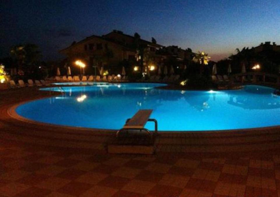 شقة Casa Lorenzo ديسينسانو ديل غاردا المظهر الخارجي الصورة