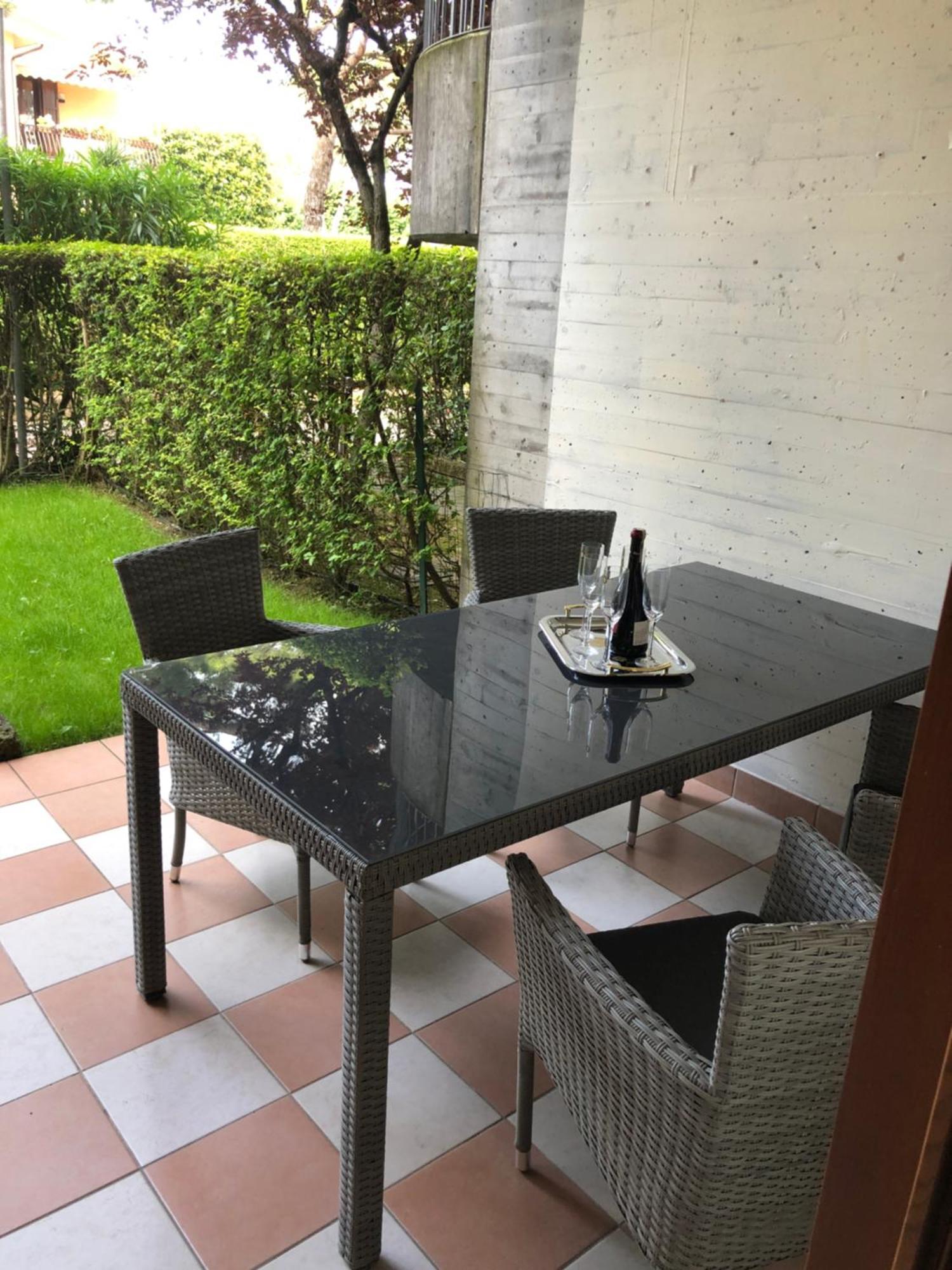 شقة Casa Lorenzo ديسينسانو ديل غاردا المظهر الخارجي الصورة